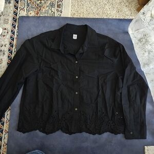 GAP Cropped Black Top